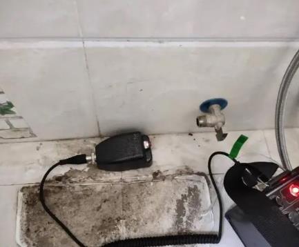 昆明市屋顶漏水维修公司分享下卫生间漏水的危害及解决方法